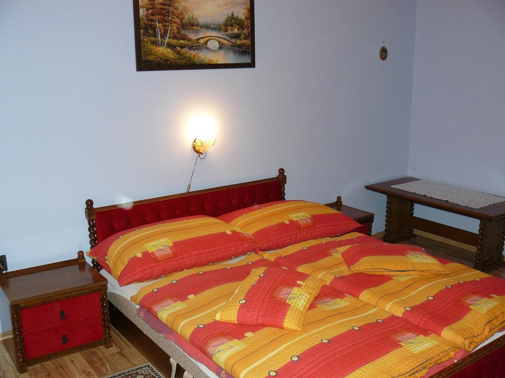 Zsuzsi Apartman Zalakaros Exterior foto