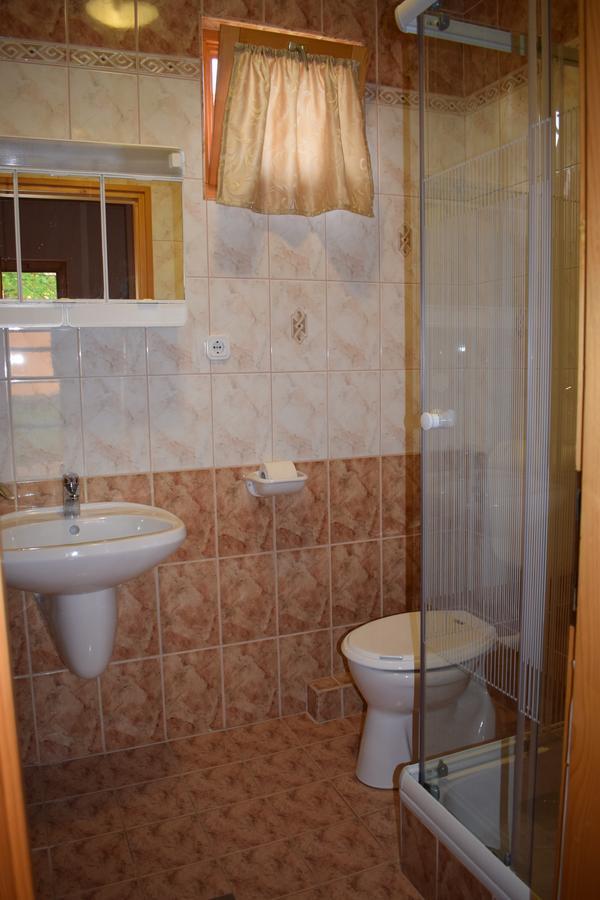 Zsuzsi Apartman Zalakaros Exterior foto