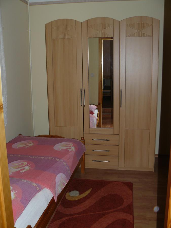 Ferienwohnung Zsuzsi Apartman Zalakaros Exterior foto